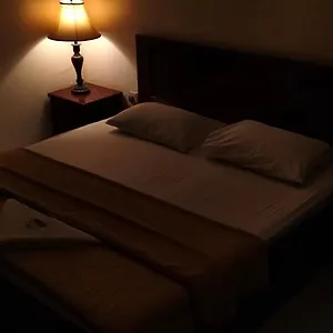 تحقق من التوفر